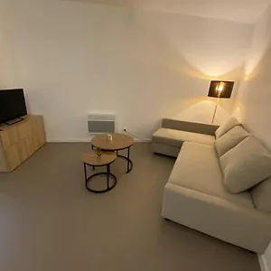  Appartement T2 Renove En Mars 2023